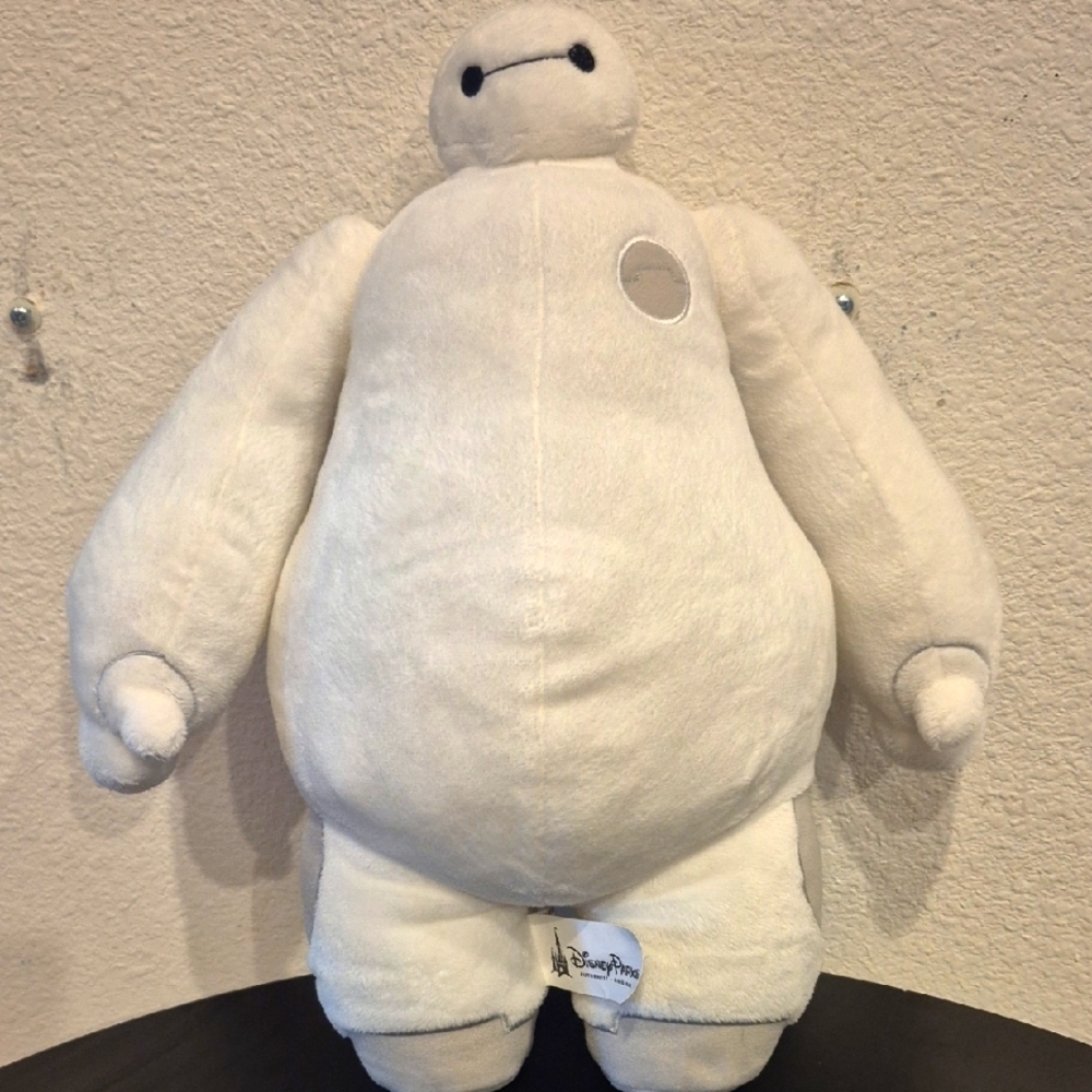 Dusney Store Big Hero Bay Max - White Stuffed Animal  15"